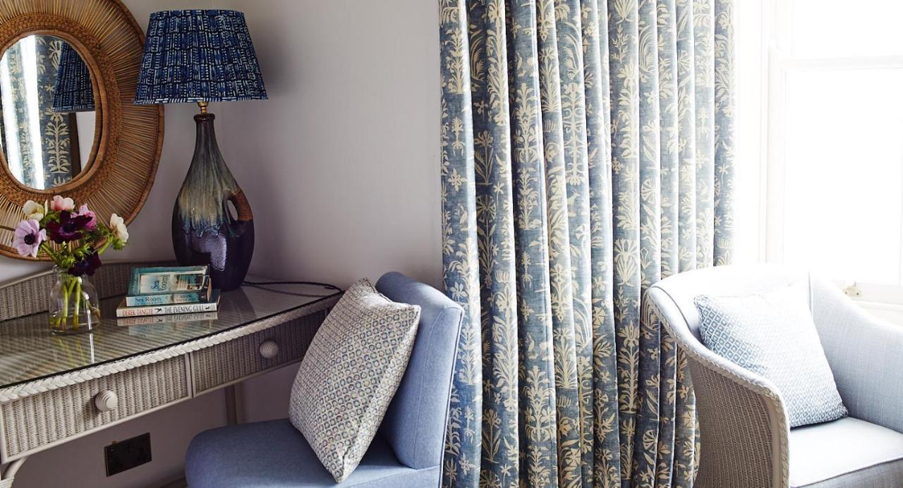 Red Lion Hotel Clovelly Extérieur photo